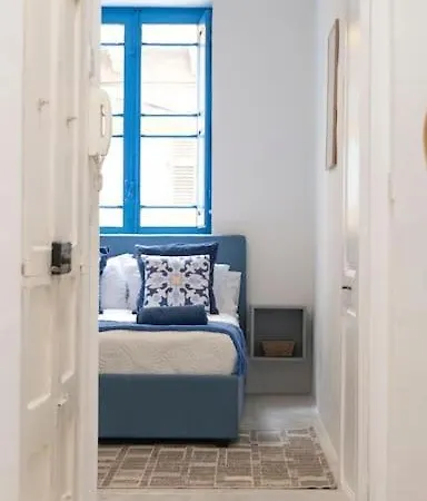 My Place In The * Floriana