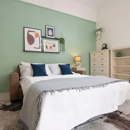 My Place In The * Floriana